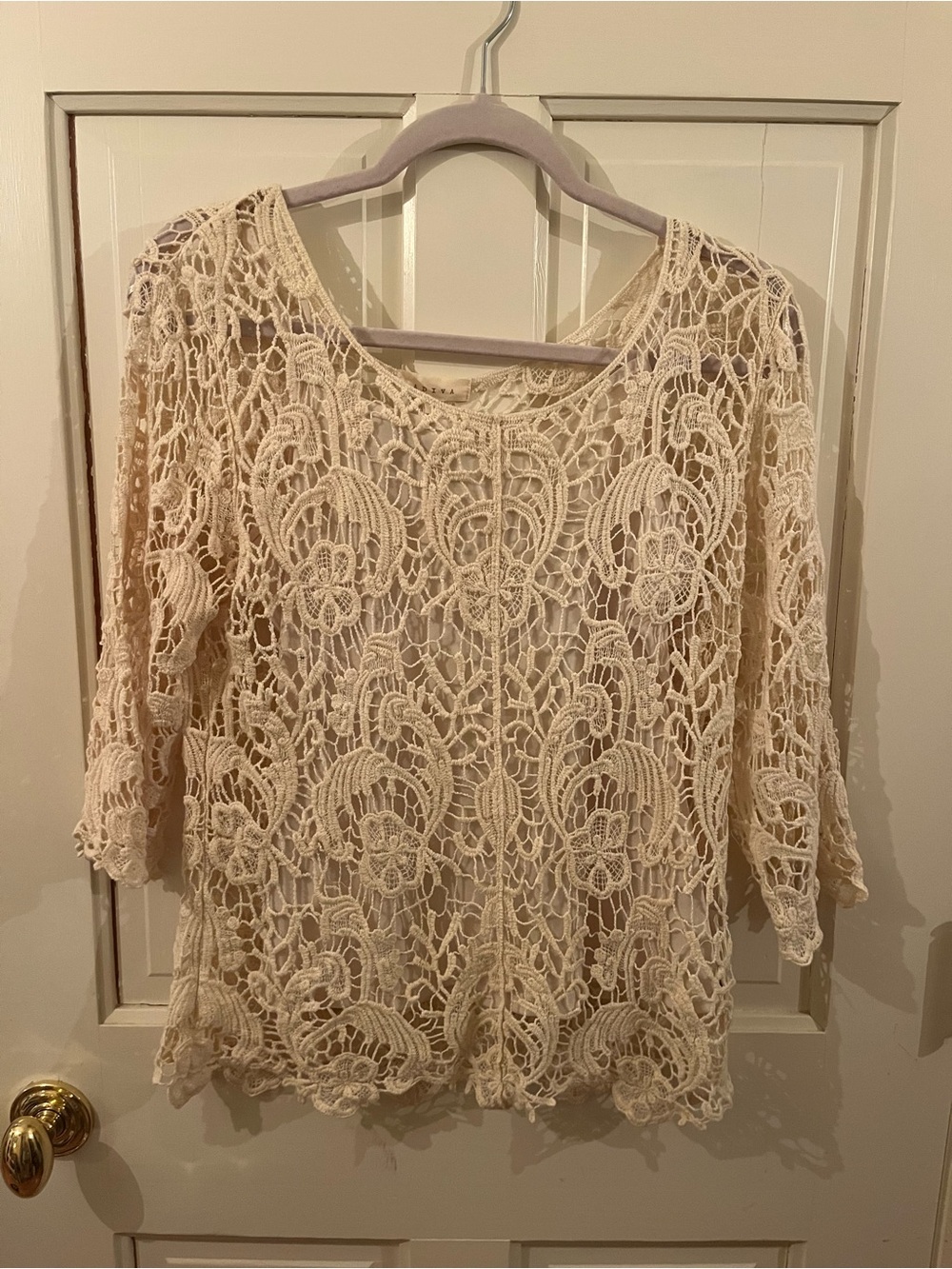 Lace Crochet Scoop Neck Women's Top in Cream Size Small
